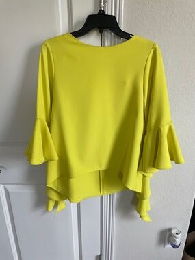Garcia Yellow Ruffle Sleeve Women's Top